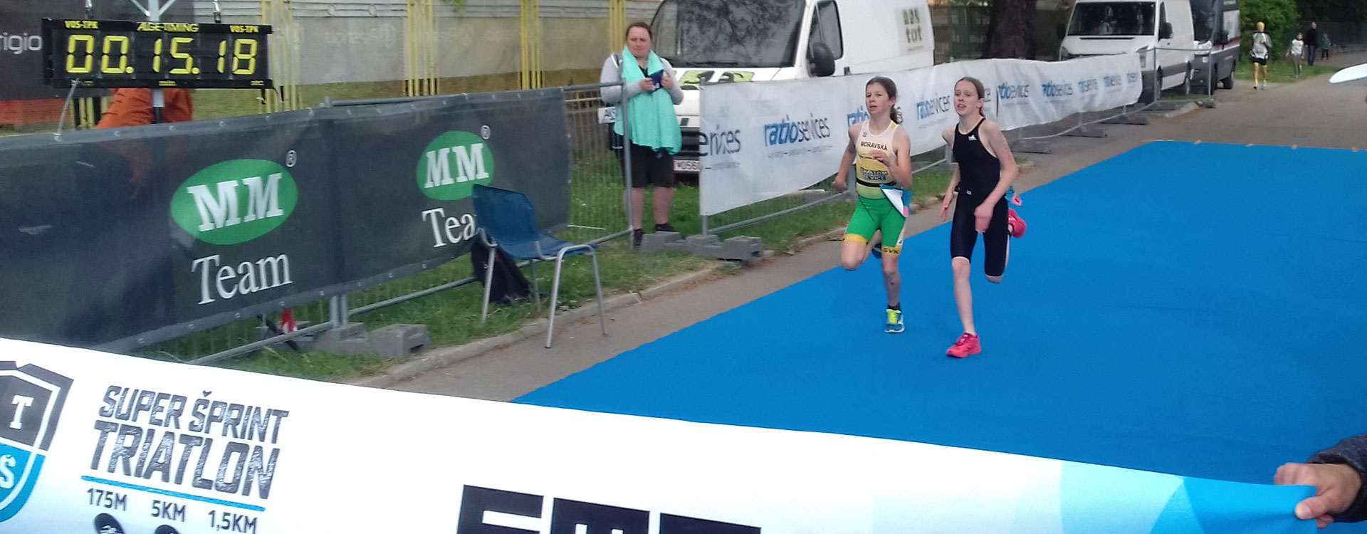 Eliška Drahovská tesne zvíťazila v prvom kole tohtoročného pohára v triatlone